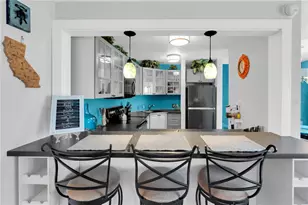 3315 58th Ave S, Saint Petersburg, FL 33712 - Photo 6