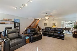6121 58th St N, Saint Petersburg, FL 33709 - Photo 16