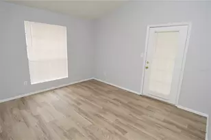 8722 Mallard Reserve Dr, Tampa, FL 33614 - Photo 14