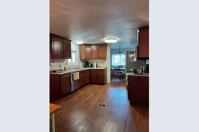 34604 Petunia Place, Zephyrhills, FL 33541 - Photo 6