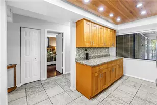 650 Island Way, Clearwater Beach, FL 33767 - Photo 14