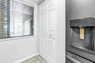 650 Island Way, Clearwater Beach, FL 33767 - Photo 16