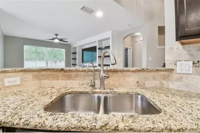 3530 Brook Crossing Drive, Brandon, FL 33511 - Photo 32