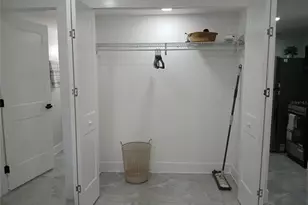 4129 Dolphin Dr, Tampa, FL 33617 - Photo 14