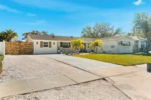 8412 Lopez Dr, Tampa, FL 33615 - Photo 2