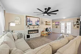 8412 Lopez Dr, Tampa, FL 33615 - Photo 8