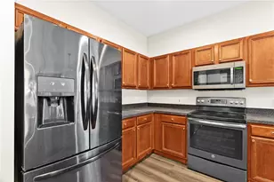 5012 Mirror Ridge Ct, Lutz, FL 33558 - Photo 10