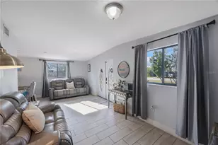 9169 Robin Rd, Seminole, FL 33777 - Photo 4