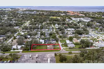 4402 W Lancaster Street, Tampa, FL 33616 - Photo 4