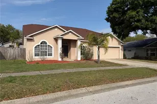 310 Crystal Goblet Ct, Valrico, FL 33594 - Photo 1