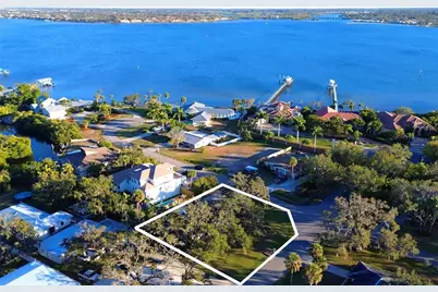 358 Highland Shores Drive, Ellenton, FL 34222 - Photo 2