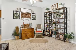 808 Bronze Bush Ct, Plant City, FL 33566 - Photo 8