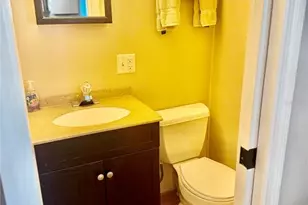 7901 N 40th Ave N, Saint Petersburg, FL 33709 - Photo 18