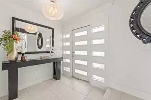 402 161st Ave, Redington Beach, FL 33708 - Photo 2
