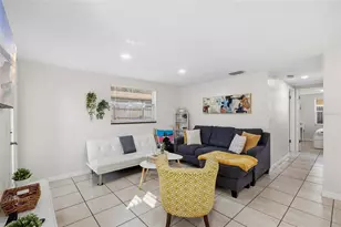 10001 N Annette Ave, Tampa, FL 33612 - Photo 4