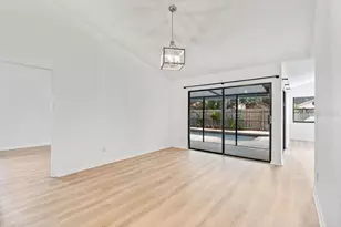 1963 Cobblestone Way, Clearwater, FL 33760 - Photo 4