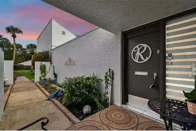 14135 Cypress Circle, Tampa, FL 33618 - Photo 2