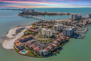 855 Bayway Blvd, Clearwater Beach, FL 33767 - Photo 2