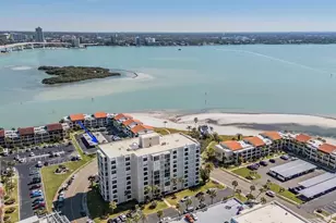 855 Bayway Blvd, Clearwater Beach, FL 33767 - Photo 40