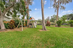 11713 Phoenix Cir, Tampa, FL 33618 - Photo 42