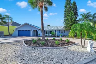 6344 Cottonwood Ln, Apollo Beach, FL 33572 - Photo 2