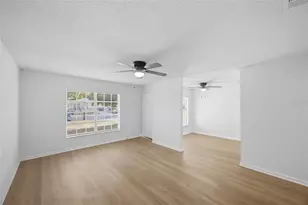 1812 E 99th Ave, Tampa, FL 33612 - Photo 6