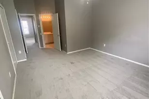 2469 Lake Woodberry Cir, Brandon, FL 33510 - Photo 4