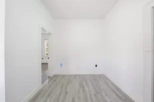 1024 E 19th Ave, Tampa, FL 33605 - Photo 14