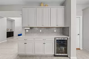 2512 High Tides Wy, Wesley Chapel, FL 33543 - Photo 14