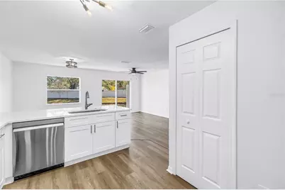 8517 Edgewater Place Boulevard, Tampa, FL 33615 - Photo 8