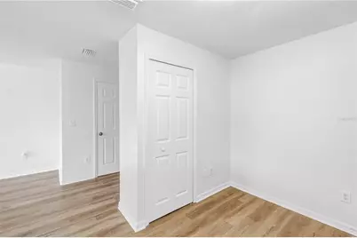 8517 Edgewater Place Boulevard, Tampa, FL 33615 - Photo 10