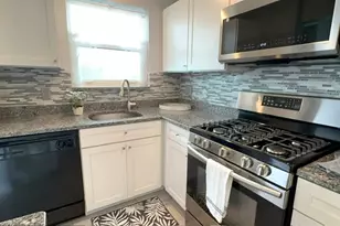 3128 59th St S, Gulfport, FL 33707 - Photo 4