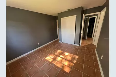 300 83rd Avenue NE, Saint Petersburg, FL 33702 - Photo 8