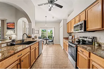 10118 Cleghorn Drive, San Antonio, FL 33576 - Photo 14