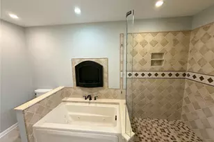 13516 Palmwood Ln, Tampa, FL 33618 - Photo 30