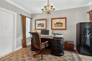 1100 Tortuga Cir NE, Saint Petersburg, FL 33702 - Photo 18