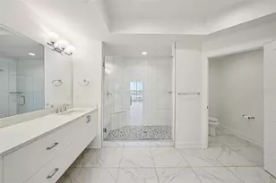 125 Island Way, Clearwater Beach, FL 33767 - Photo 14