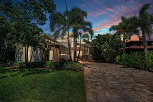 1710 Brightwaters Blvd NE, Saint Petersburg, FL 33704 - Photo 4