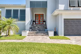 5951 Bay Dr, Gulfport, FL 33707 - Photo 6