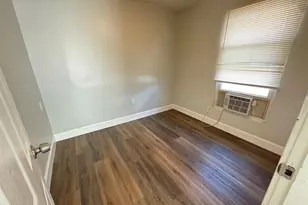 3901 6th St S, Saint Petersburg, FL 33705 - Photo 6