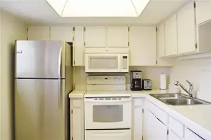 1016 Desoto Dr, Dunedin, FL 34698 - Photo 4