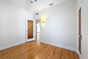 1136 12th St N, Saint Petersburg, FL 33705 - Photo 24