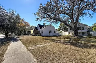 1136 12th St N, Saint Petersburg, FL 33705 - Photo 70