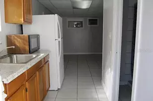 28 N Grosse Ave, Tarpon Springs, FL 34689 - Photo 2
