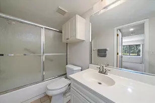 7742 Eagle Creek Dr, Sarasota, FL 34243 - Photo 18