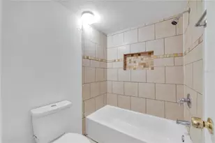 8720 N 48th St, Tampa, FL 33617 - Photo 24