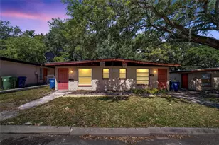 8720 N 48th St, Tampa, FL 33617 - Photo 2