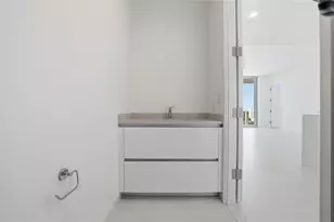 400 Central Ave, Saint Petersburg, FL 33701 - Photo 36