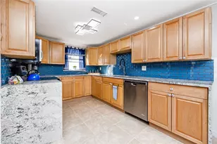 5315 Sparrow Dr, Holiday, FL 34690 - Photo 12