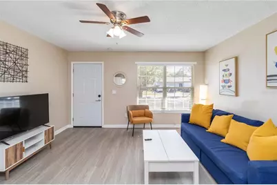 204 Circle Hill Drive, Brandon, FL 33510 - Photo 10